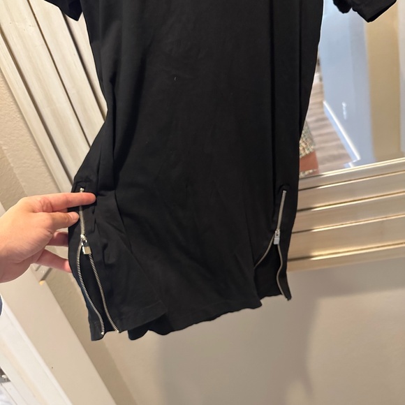 Zara size small shirt with zippers on sides - Picture 2 of 6